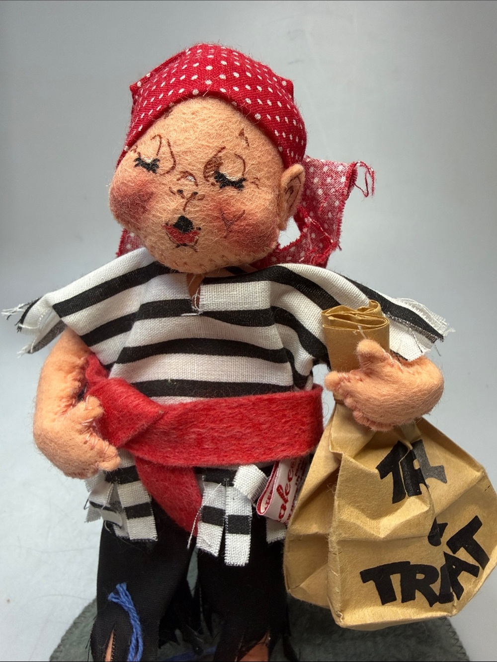 Vintage 1992 Annalee Mobilite e Doll Trick Or Treat Pirate Kid, #3038